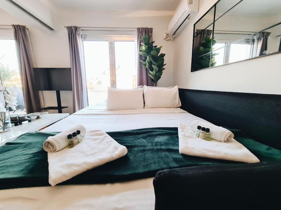 Heated Plunge Pool & Firepit Acropolis Penthouse Leilighet Athen Eksteriør bilde